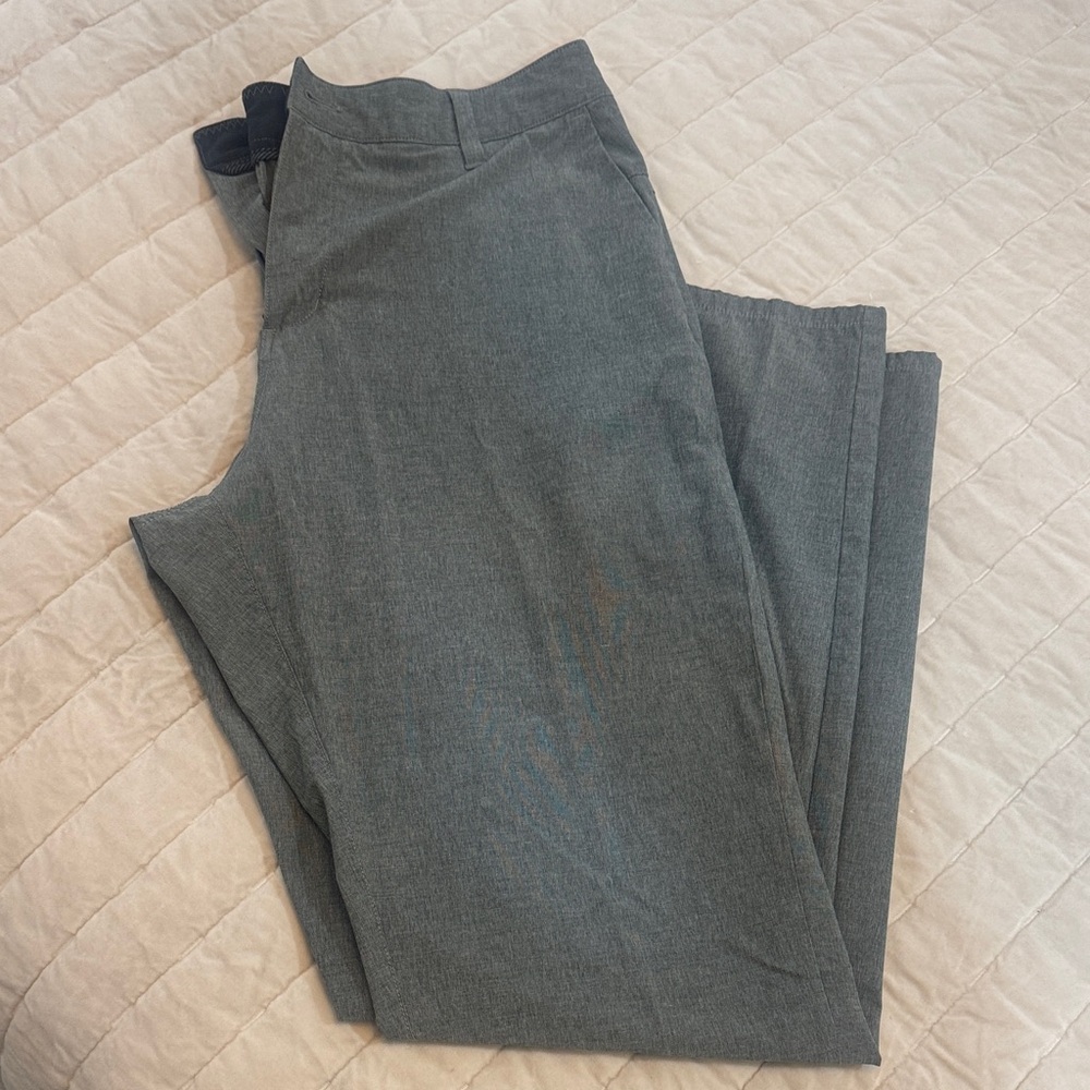 Vuori Men's Charcoal Chinos